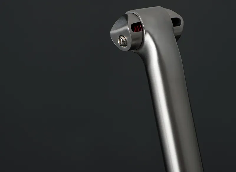 J.Guillem Cast Titanium Seatpost 30.9 with 3T Difflock System-3
