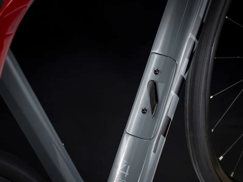 Trek Domane SL 4 2021 Road Bike Slate/Radioactive Red-2