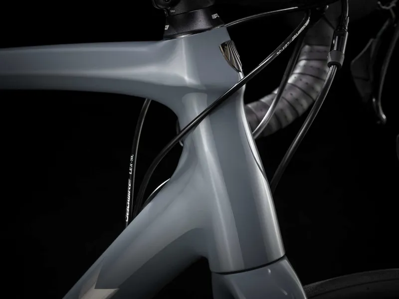 Trek Emonda ALR 5 Disc 2022 Road Bike Slate to Trek Black