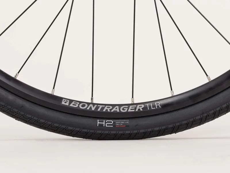 Trek FX 3 Disc Womens Hybrid Bike in Pink-7