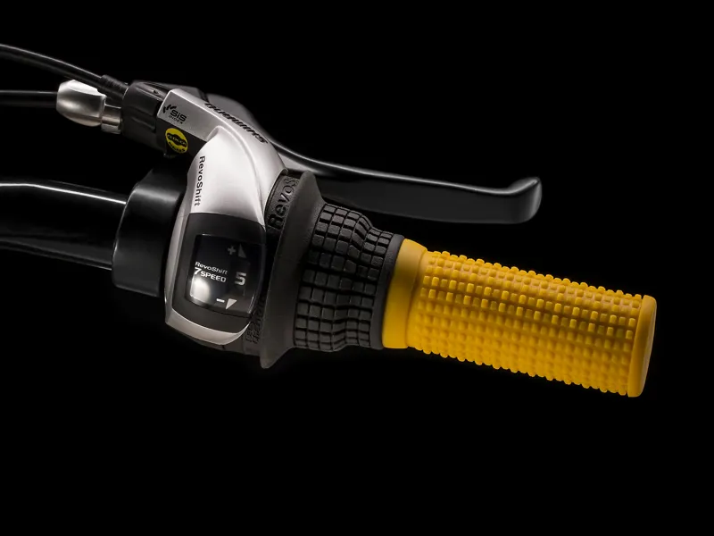 Trek Precaliber 20 7-Speed aged 6-8 Kids Bike Trek Black-5