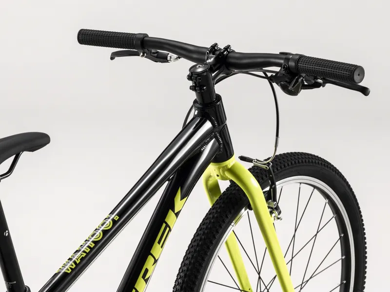 Trek Wahoo 24 inch Wheel Kids bike in Black-3