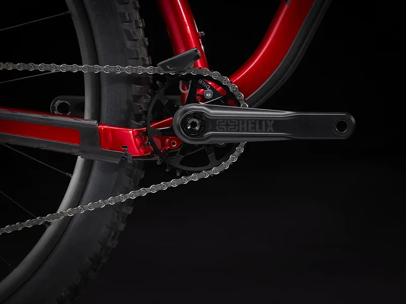 Trek Roscoe 9 Mountain Bike in Crimson-10
