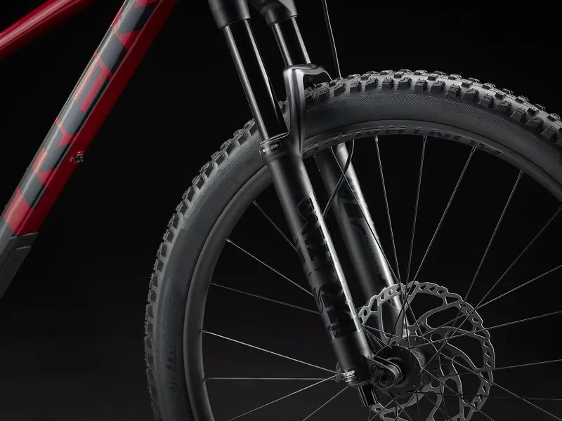 Trek Roscoe 9 Mountain Bike in Crimson-6