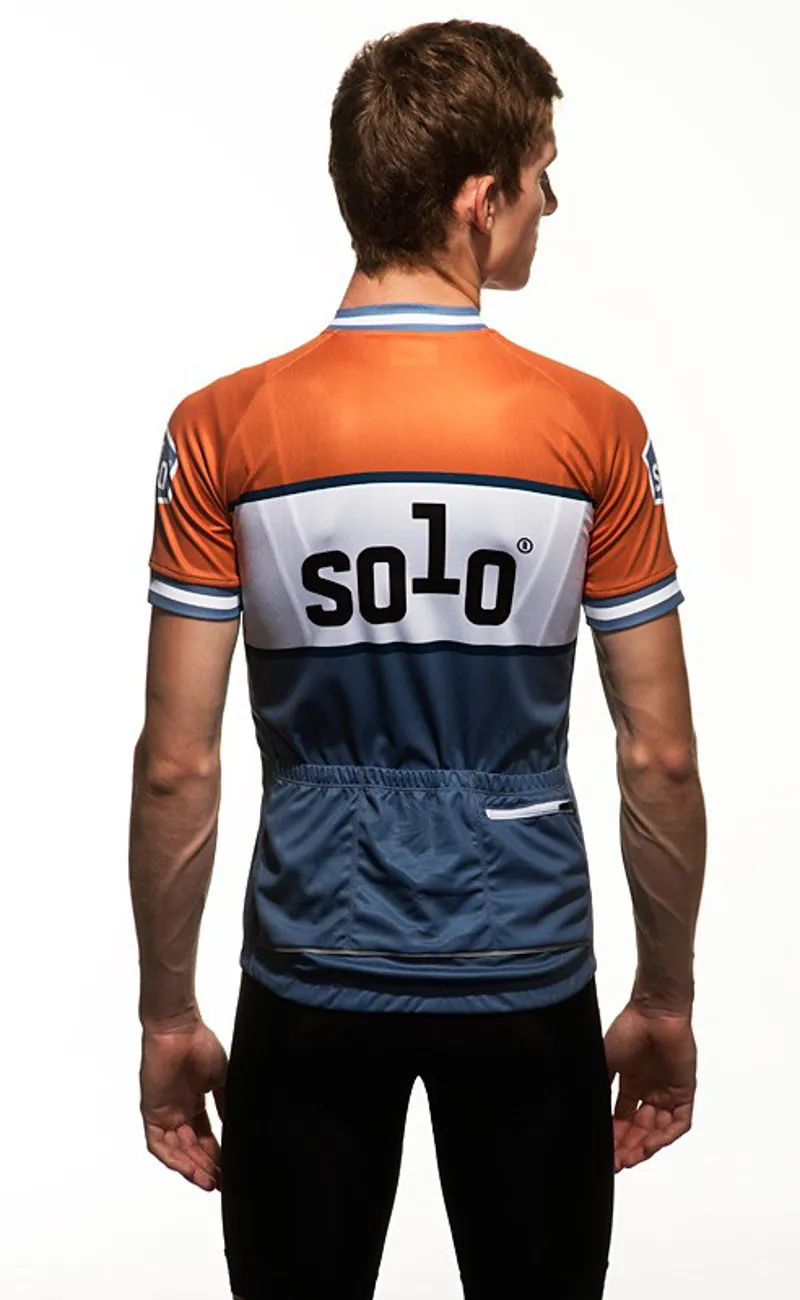 Solo cycling deals jersey