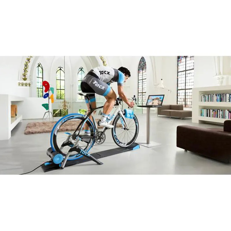 Tacx i-Genius Multiplayer VR Trainer inc TTS 4 Advanced Software- Demo-1