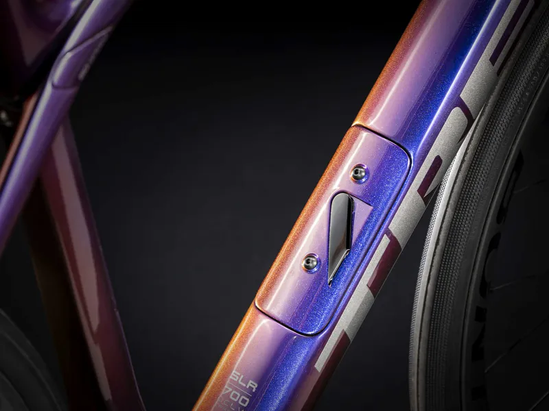 Trek Domane SLR 7 2021 Carbon Road Bike Purple Phaze/Anthracite-2