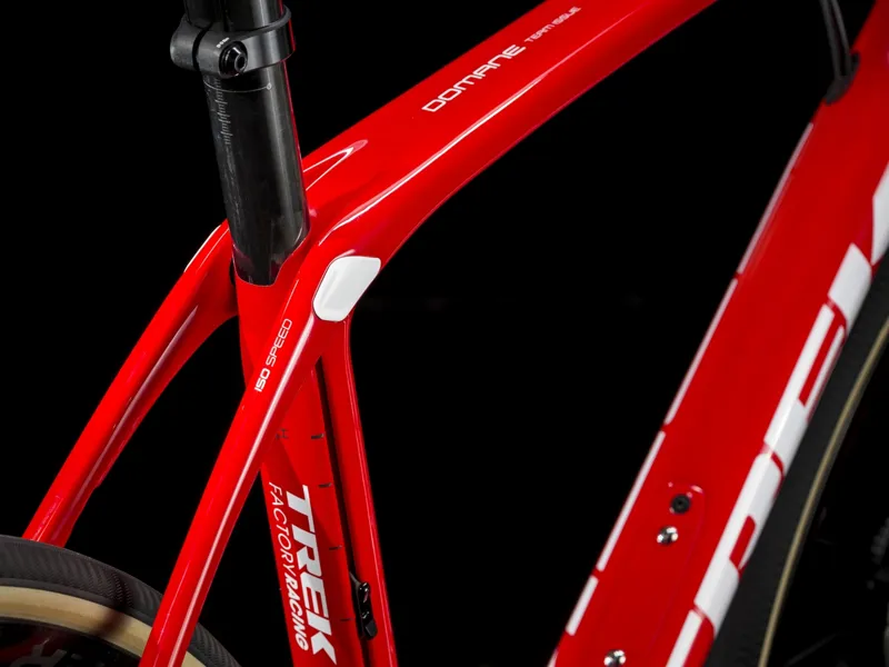 Trek Domane SLR 9 Disc 2019 Mens Carbon Road Bike Red-4