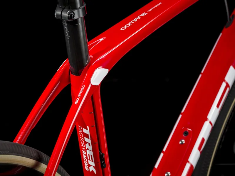 Trek Domane SLR 9 eTap Disc 2019 Mens Carbon Road Bike Red-4