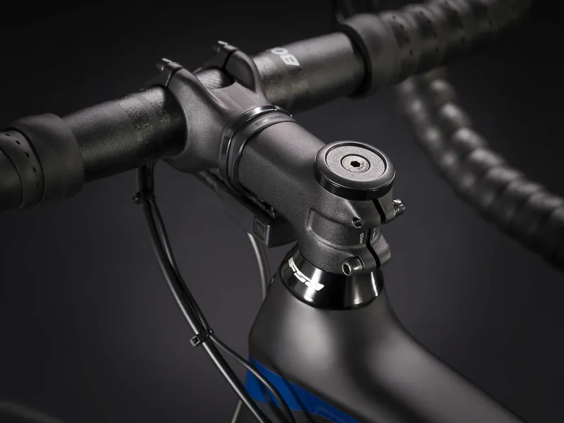 Trek Emonda SL 7 Disc 2020 Carbon Road Bike Matte Black/Gloss Blue-5