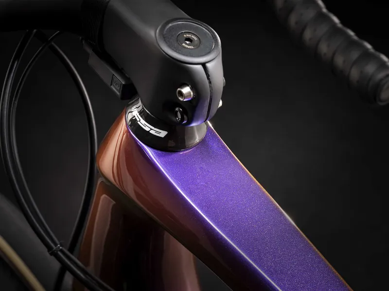 Trek Emonda SLR 9 Disc 2020 Road Bike Purple Phaze/ Anthracite-5