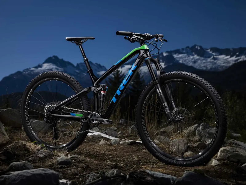 Trek Fuel EX 9.8 29 XT Trek Black/Green Light Mountain Bike-11