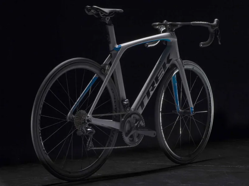 Trek Madone 9.5 H2 2018 Matte Quicksilver/Gloss Blue Road Bike-8