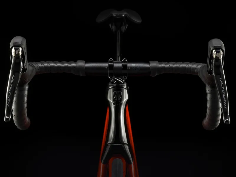 Trek Madone SL 6 Disc 2021 Road Bike Radioactive Red/Trek Black-2