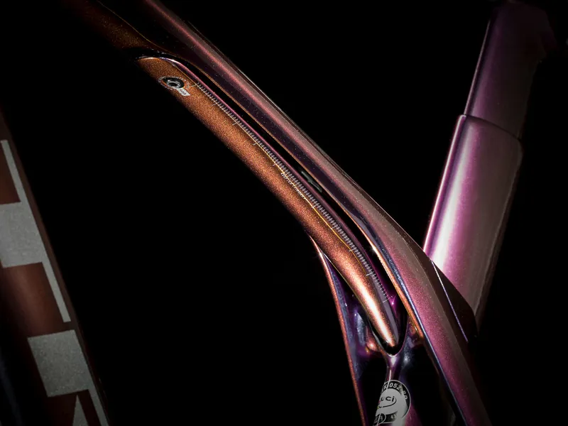 Trek Madone SLR 7 Disc 2020 Road Bike Purple Phaze/Anthracite-5