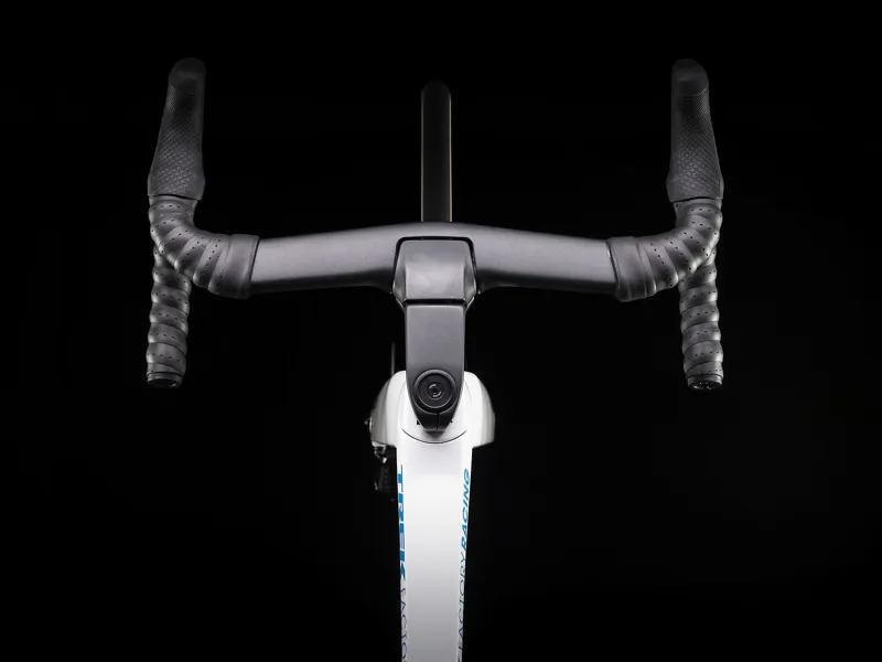 Trek Madone SLR 9 Disc 2020 Road Bike Voodoo Trek White/Blue-7