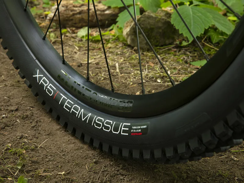 Trek Remedy 8 27.5 2020 All Mountain Bike Teal to Volt Fade-10