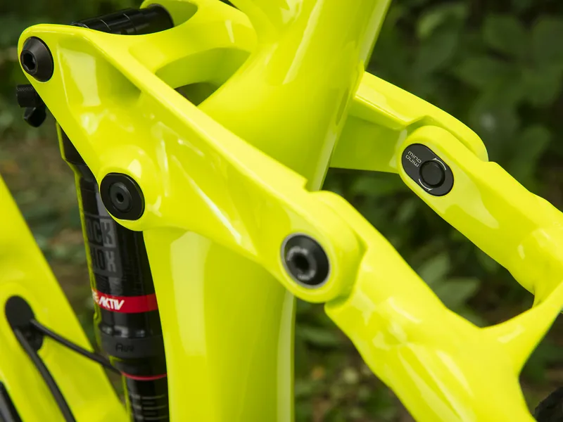 Trek Remedy 8 27.5 2020 All Mountain Bike Teal to Volt Fade-6