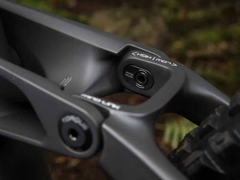 Trek Session 9.9 DH 29 2019 Full Suspension Mountain Bike Black-7