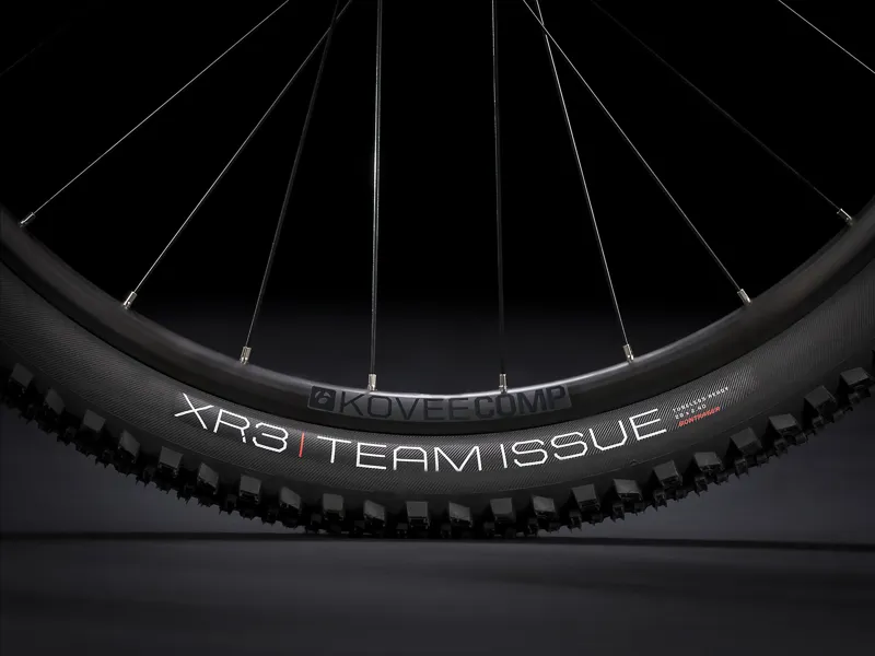 Trek Top Fuel 8 2020 Mountain Bike Matte Black/Gloss Viper Red-5