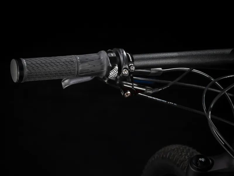 Trek Top Fuel 8 2020 Mountain Bike Matte Black/Gloss Viper Red-6